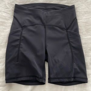 Lululemon Align High-Rise Short with Pockets 6"